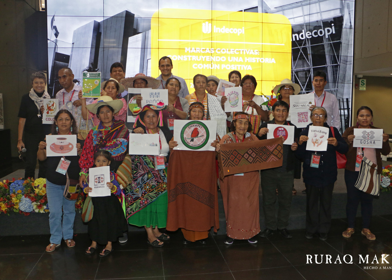Charlas dirigidas a los artistas tradicionales, con la participación del equipo técnico de la Dirección de Signos Distintivos del Instituto Nacional de Defensa de la Competencia y de la Protección de la Propiedad Intelectual (Indecopi)