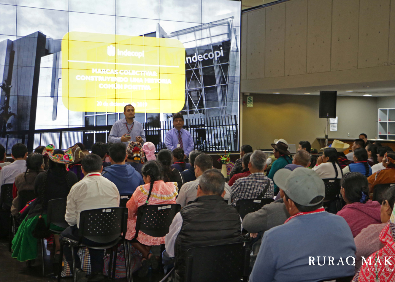 Charlas dirigidas a los artistas tradicionales, con la participación del equipo técnico de la Dirección de Signos Distintivos del Instituto Nacional de Defensa de la Competencia y de la Protección de la Propiedad Intelectual (Indecopi)