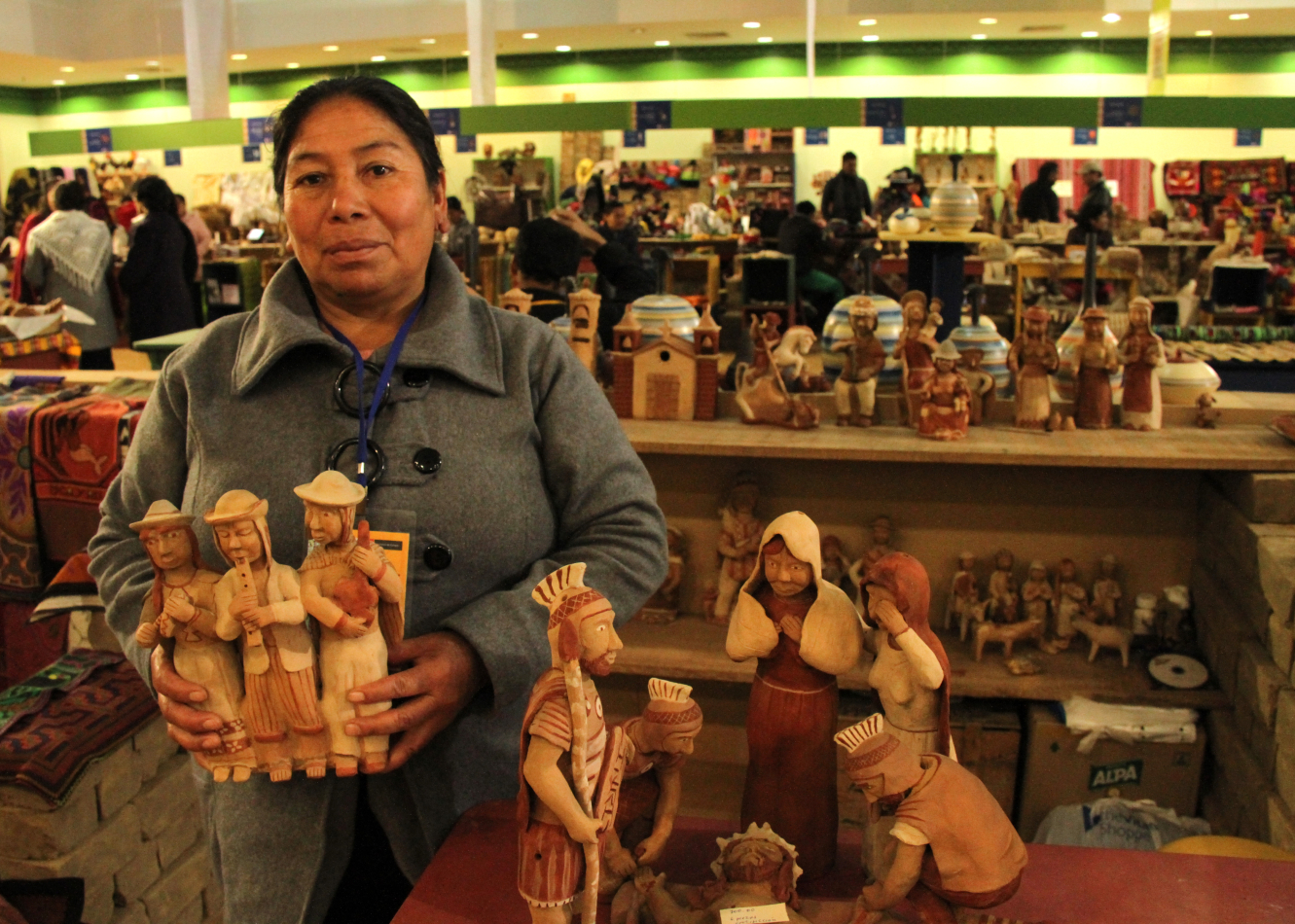 Rosalía Tineo, reconocida como Personalidad Meritoria de la Cultura en 2013