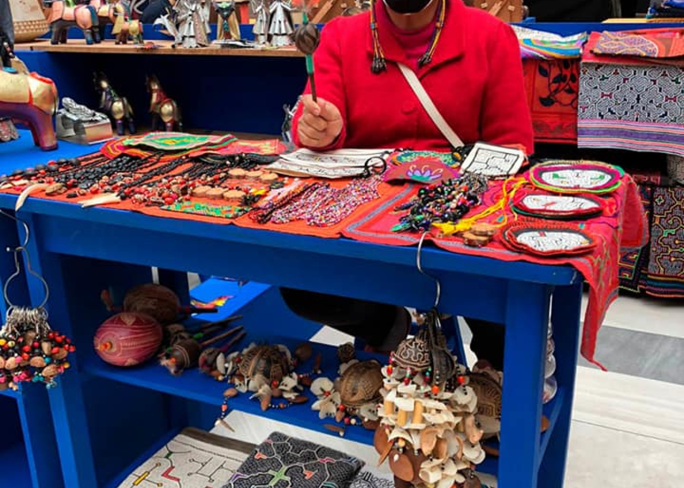 Ruraq maki, hecho a mano en el Jockey Plaza del viernes 16 julio al domingo 1 agosto