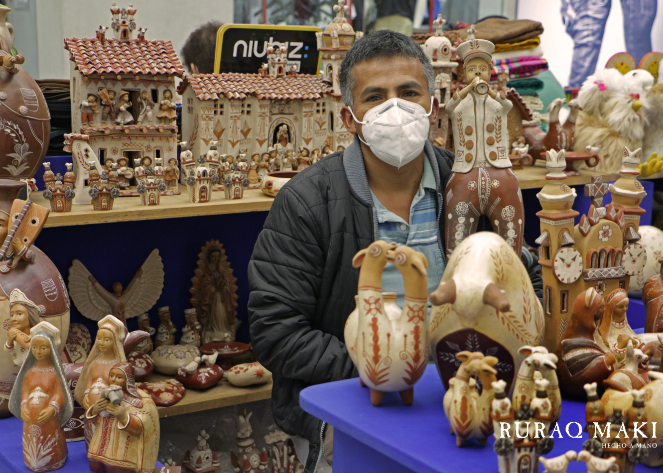 Ruraq maki, hecho a mano en el Jockey Plaza "Edición Especial por Navidad"