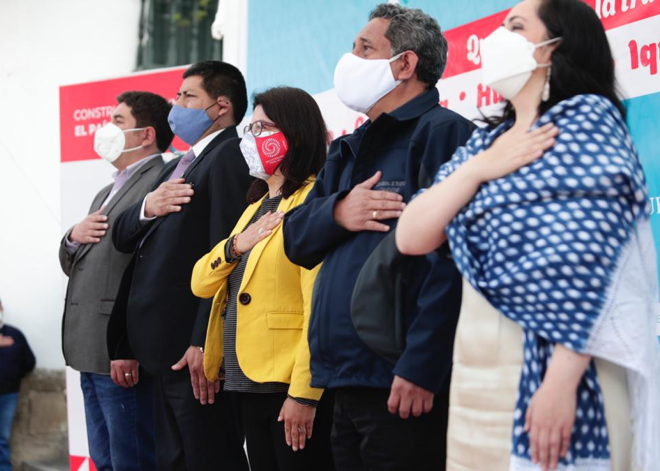 La Ministra de Cultura, Gisela Ortiz, inauguró hoy Ruraq maki, hecho a mano en Cajamarca