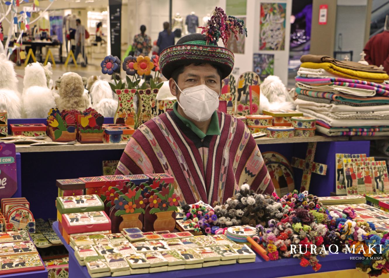 Ruraq maki, hecho a mano en el Jockey Plaza "Edición Especial por Navidad"